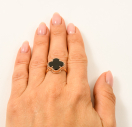 Золота каблучка Van Cleef з оніксом із золота 585 проби