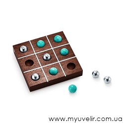 настольную игру Tic-Tac-Toe 